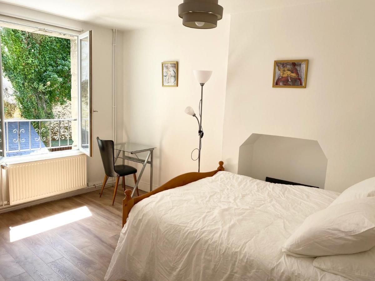 La Maison Des Remparts - Gite 3 Etoiles Pour 8 Pers A Loches Εξωτερικό φωτογραφία